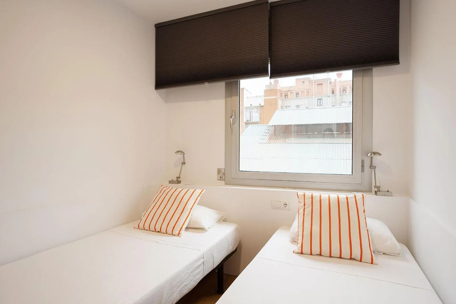 Modern Apartment Near Pl. Espana Barcelona 0*,