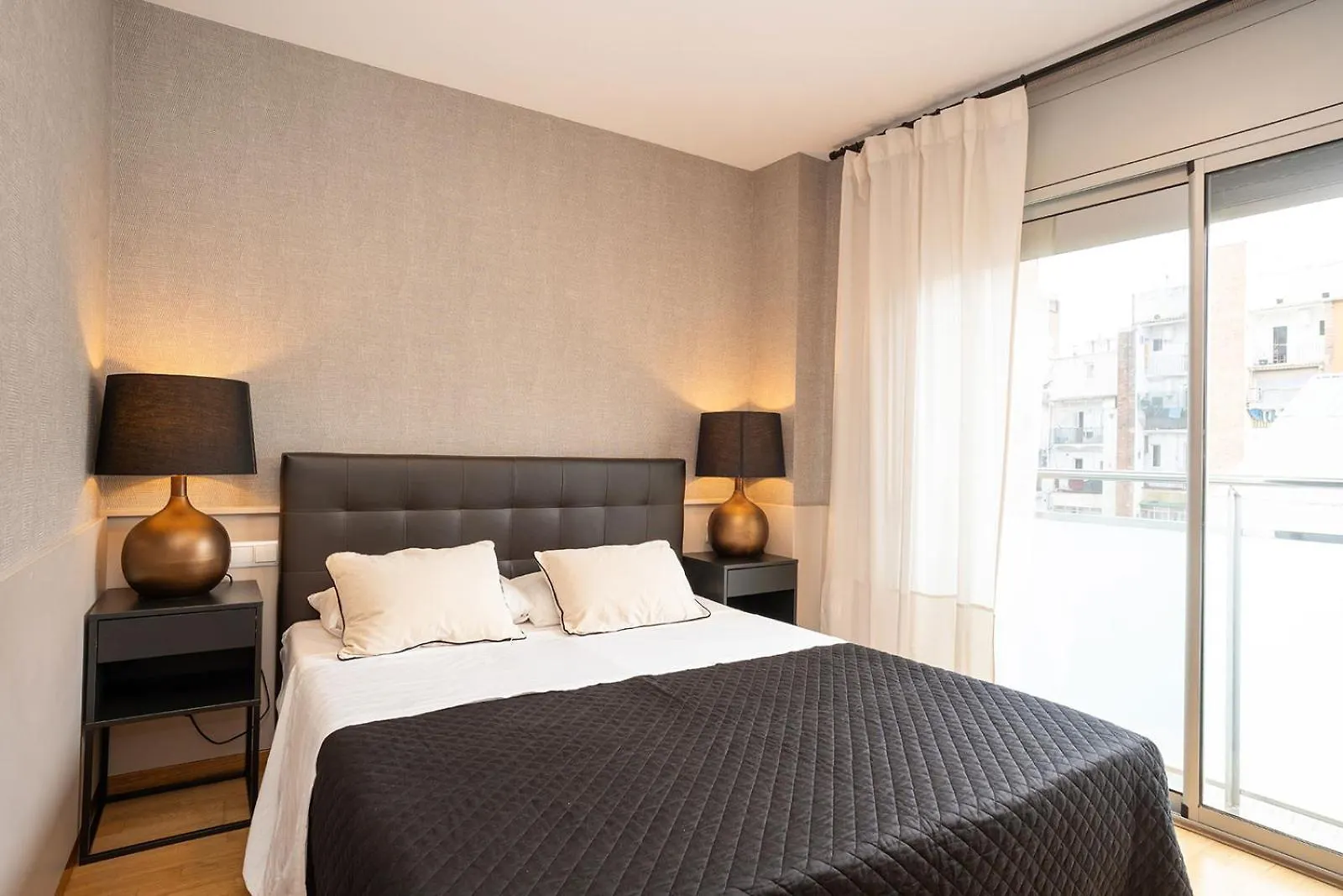 Modern Apartment Near Pl. Espana Barcelona