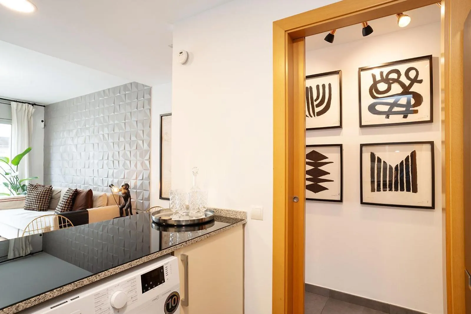 Modern Apartment Near Pl. Espana Barcelona