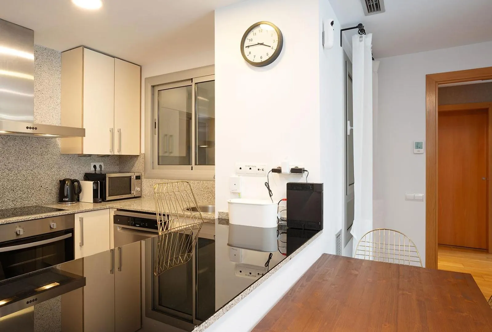 Modern Apartment Near Pl. Espana Barcelona