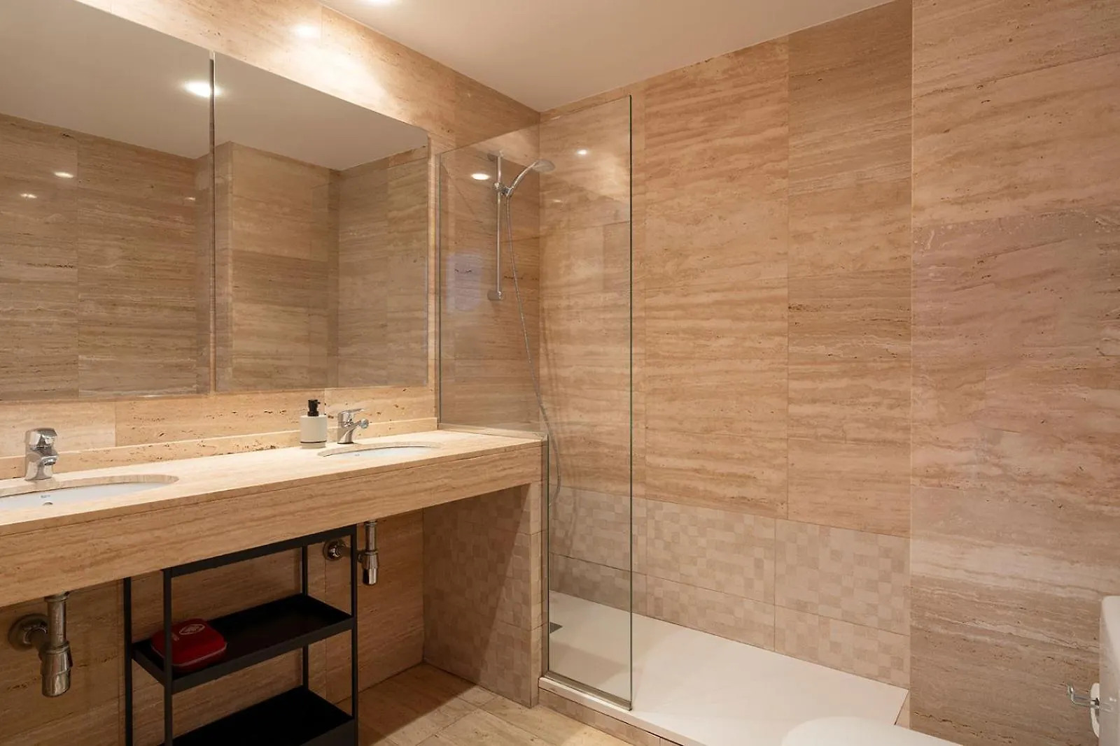 Modern Apartment Near Pl. Espana Barcelona Spain